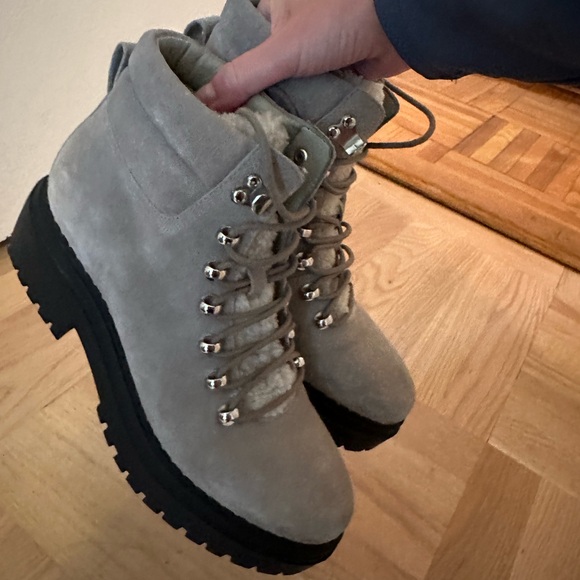 Marc fisher Nairy bootie size 8.5 gray - Picture 3 of 5